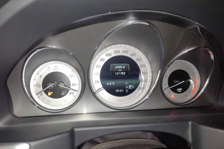 Used Mercedes-Benz GLK-Class 2013 Facelift GLK 300 4MATIC Fashion Edition
