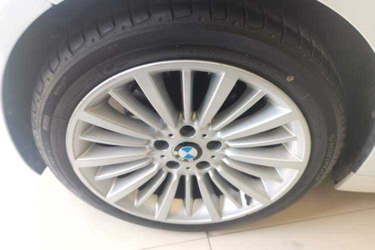 Used BMW 3 Series 2018 320Li Fashion Model
