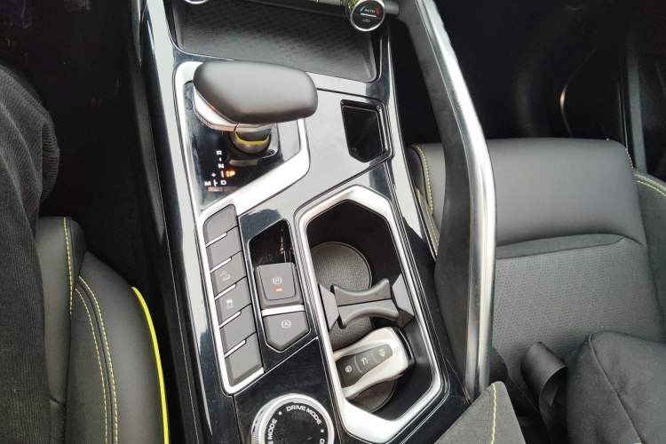 Used Geely Auto Monjaro S 2021 2.0TD Automatic Two-Wheel Drive Lightning Edition
