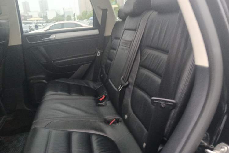 Used Volkswagen Touareg 2017 3.0 TSI Touareg Edition Left Rear Seat