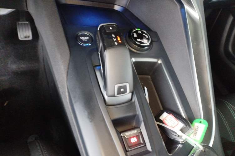 Used Peugeot 4008 2021 360THP Technology Edition Gear Lever