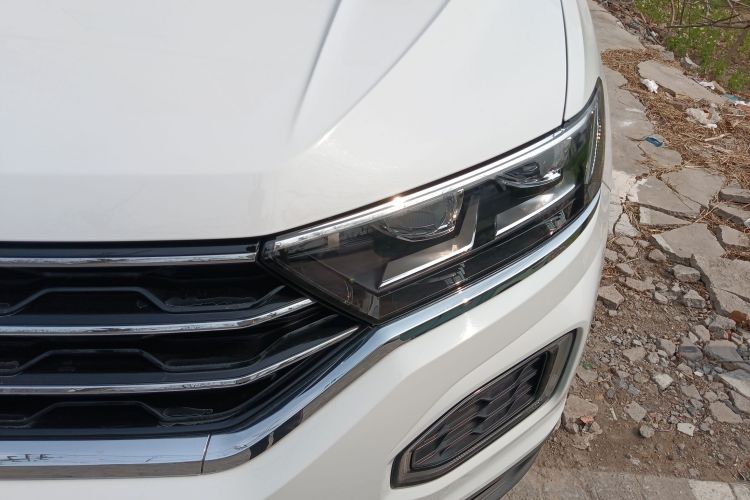 Used Volkswagen T-ROC 2020 230TSI DSG Two-Wheel Drive Advanced Version