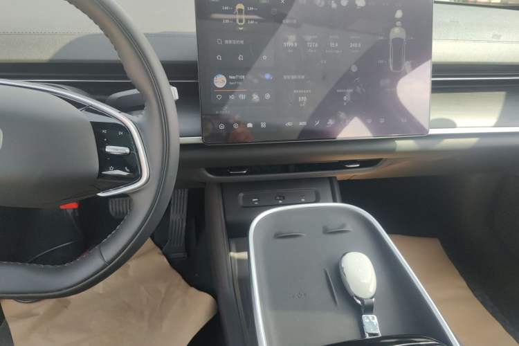 Used CHANGAN NEVO A07 2025 Blue Whale Pure Electric Version 525 Luxury Model Audio And AC Panel