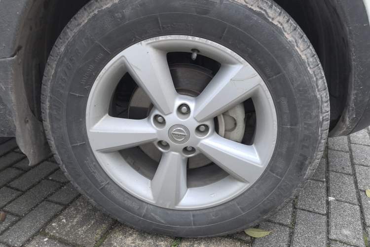 Used Nissan Qashqai 2015 2.0 XL Coolfire CVT 2WD Right Front Wheel Hub