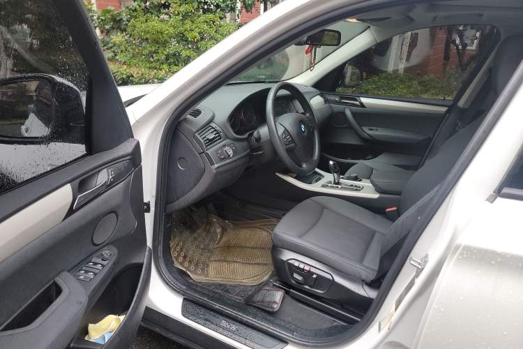 Used BMW X3 2016 sDrive20i
