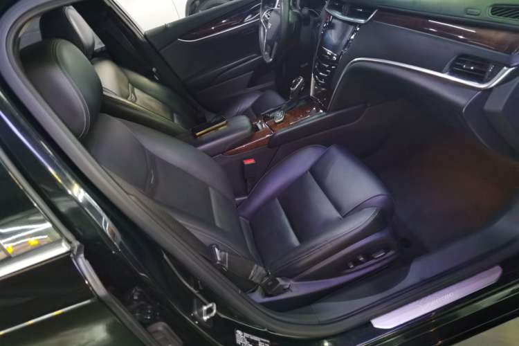 Used Cadillac XTS 2016 28T Luxury Model