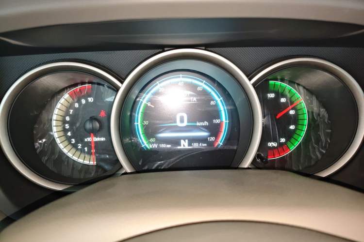 Used Dongfeng Junfeng E11K 2021 60.43 kWh Battery-Swap Version Instrument Cluster