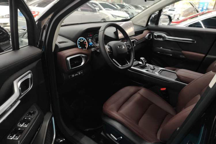 Used Geely Auto Haoyue 2022 1.8TD Automatic Prestige 7-Seater
