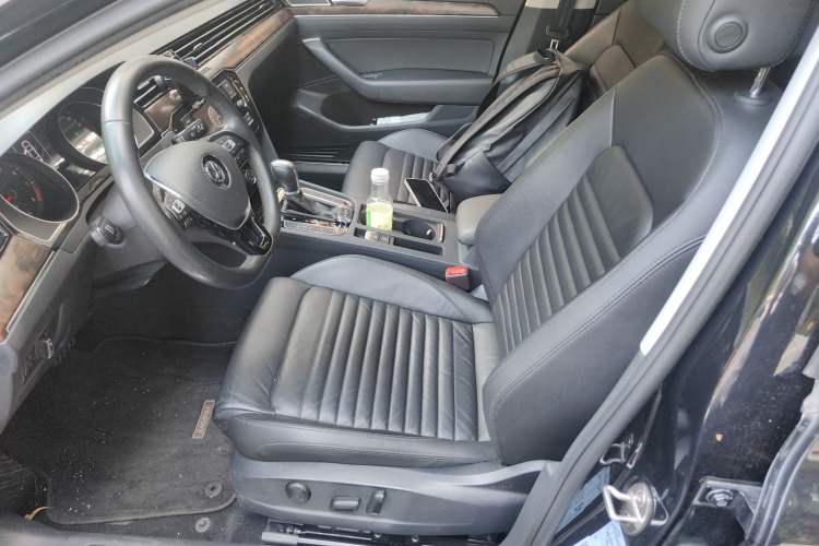 Used Volkswagen Magotan 2018 330TSI DSG Luxury Model Left Front Seat