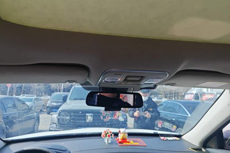 Used Geely Auto Emgrand X7 Sport 2018 1.8TD Automatic Two-Wheel Drive Smart 4G Connected Version