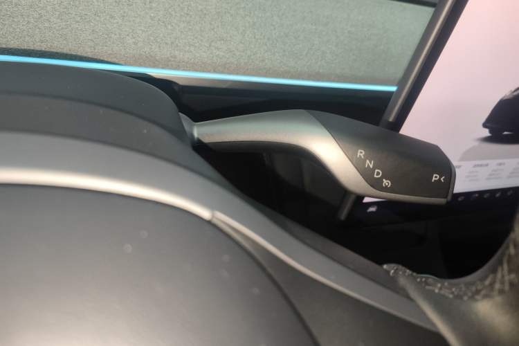 Used Tesla Model Y 2023 Rear-Wheel-Drive Version