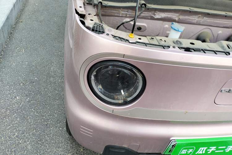 Used Geely Galaxy Panda 2023 Panda Mini 200km Endurance Bear Right Front Headlight