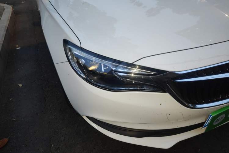 Used Buick GT 2018 18T Automatic Elite Model
