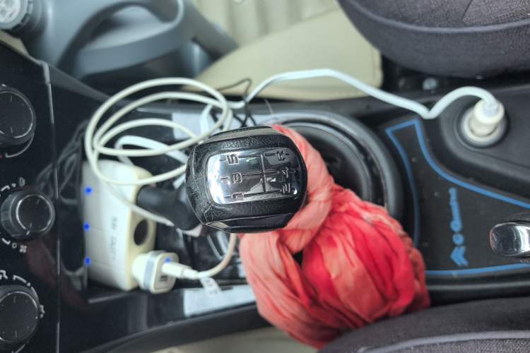 Used Citroen C-Quatre 2014 VTS Version 1.6L Manual - Premium Model Gear Lever