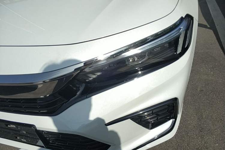 Used Honda Civic 2023 240TURBO CVT Dynamic · Center Stage Special Edition