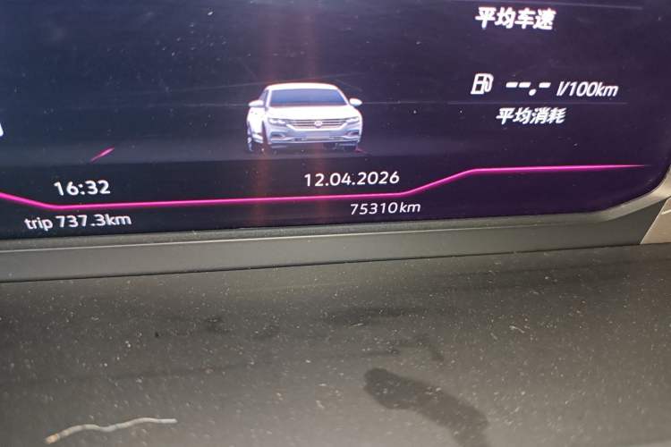 Used Volkswagen Passat 2019 330TSI Luxury Edition China V Standard Odometer Close Up