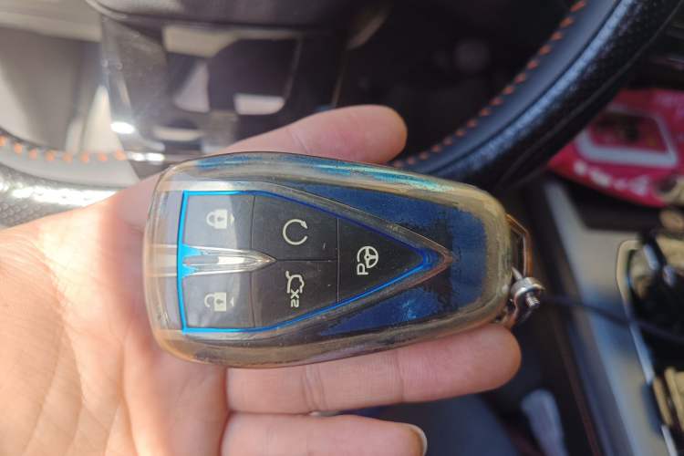 Used CHANGAN OSHAN Z6 New Energy 2023 ZhiDian iDD 150KM Flagship PLUS Smart Parking Edition Interior 1