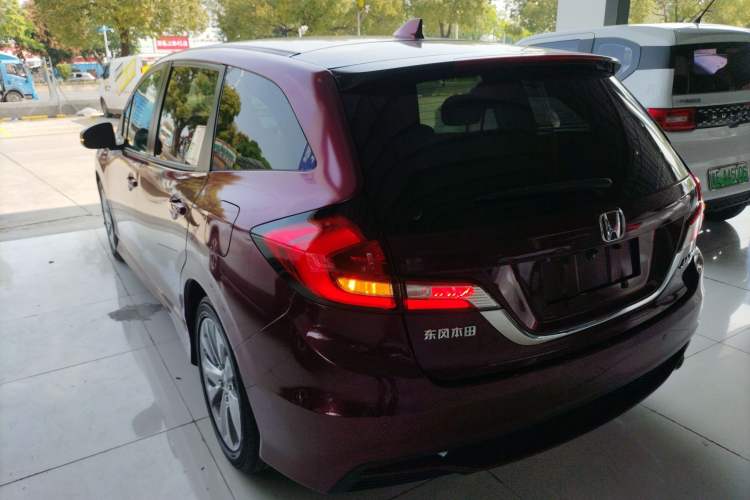 Used Honda Jade 2017 1.8L automatic Comfort version 5 seats