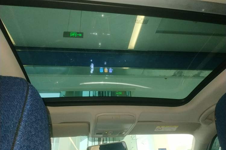 Used Volkswagen C-TREK 2018 230TSI DSG Luxury Version
