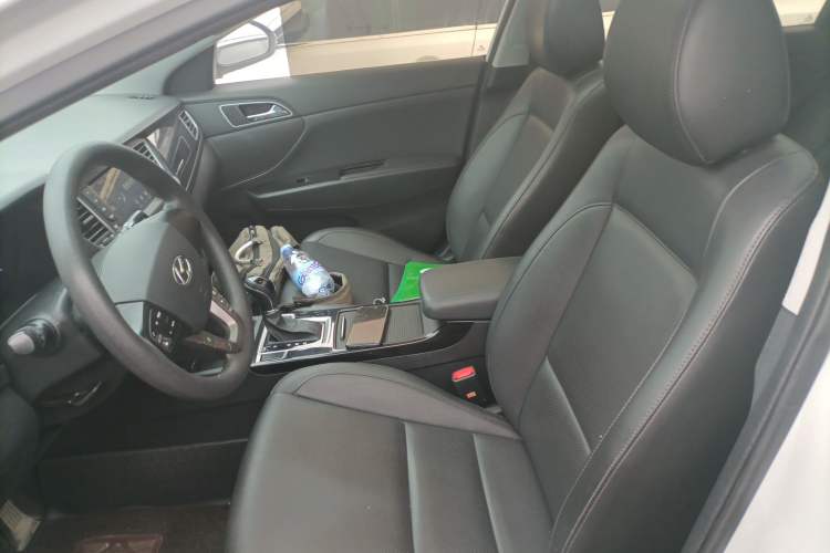 Used Hyundai Mistra 2016 1.8L Automatic Smart GLS
