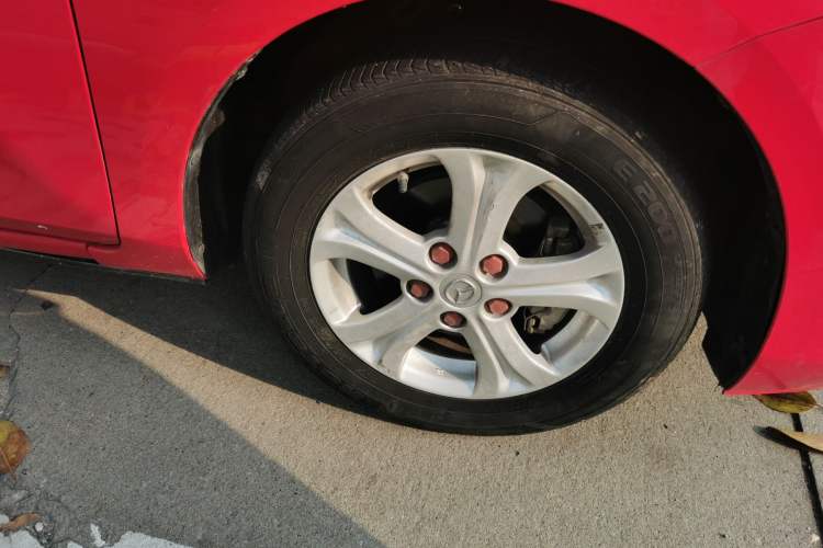 Used Mazda 3 2011 Sedan 1.6L Manual Comfort Model Right Front Wheel Hub