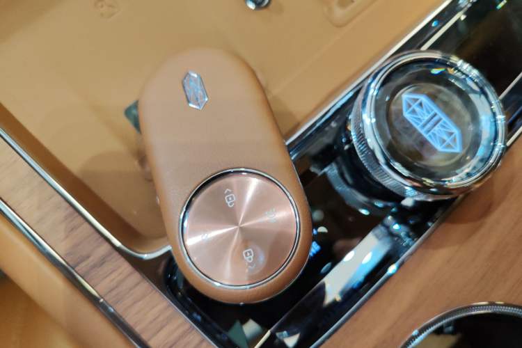 Used Hima S800 2025 Model, Range-Extended Starlight Premium Edition, 5 Seats Vehicle Key