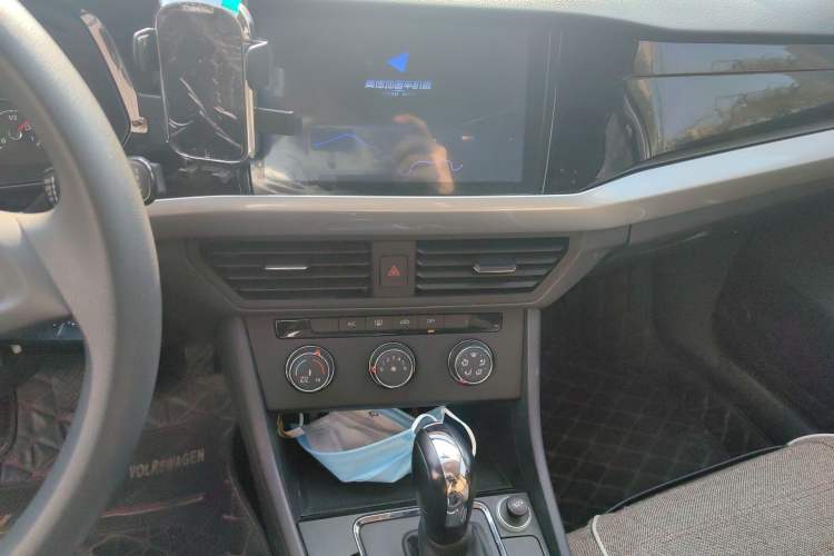 Used Volkswagen Bora 2020 1.5L Automatic Fashion Edition Audio And AC Panel