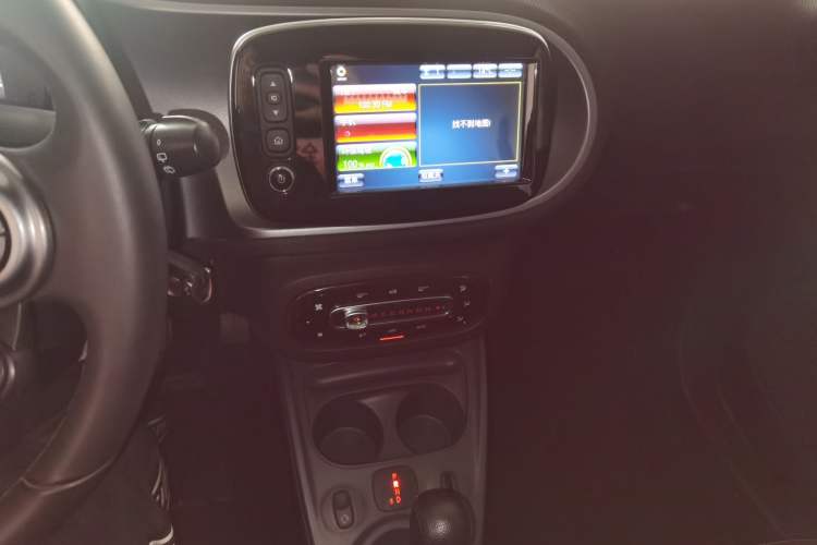 Used smart fortwo 2017 1.0L 52kW New Sound Special Edition China V Emission Standard