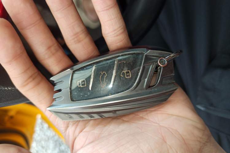 Used MG 5 2021 180 DVVT Manual Youth Luxury Edition
