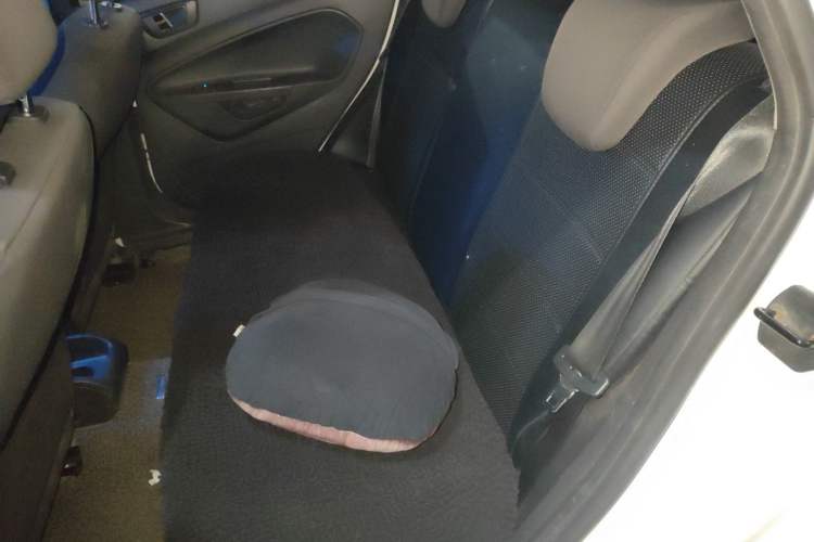 Used Ford Fiesta 2013 Hatchback 1.5L Manual Fashion Edition