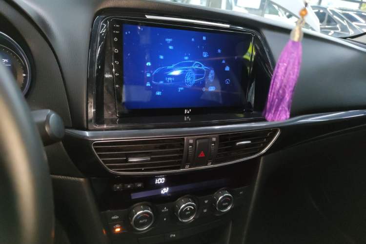 Used Mazda Atenza 2015 2.0L Blue Sky Fashion Edition