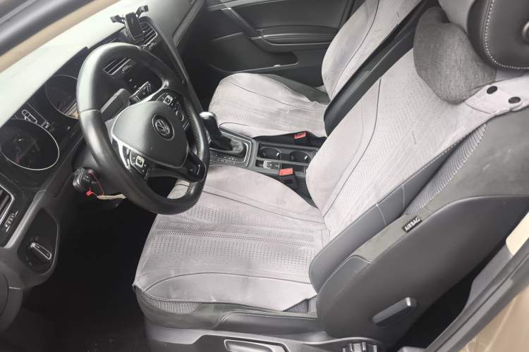 Used Volkswagen Golf 2019 280TSI DSG Comfort Version China VI Standard Left Front Seat