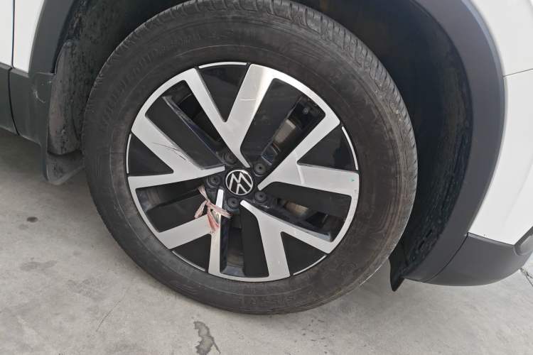 Used Volkswagen Tayron 2023 300TSI Two-Wheel-Drive Luxury Plus Advanced Edition
