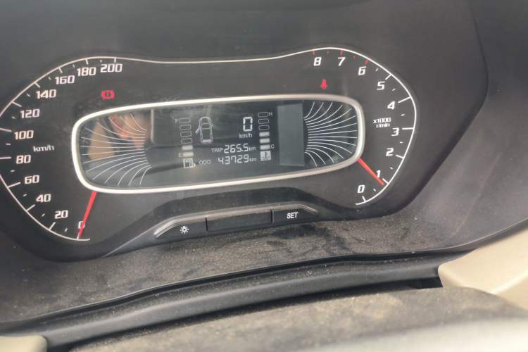 Used Baojun 510 2017 1.5L manual Comfort trim
