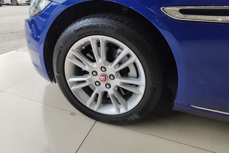 Used Jaguar XEL 2019 2.0T 200 PS Luxury Edition Left Front Wheel Hub