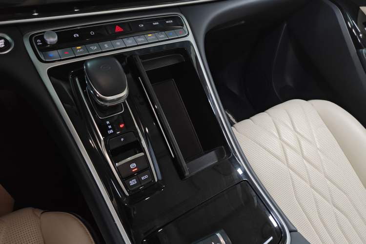 Used GAC Trumpchi M8 2021 Master Series 390T Four-Seat Glory Edition Gear Lever