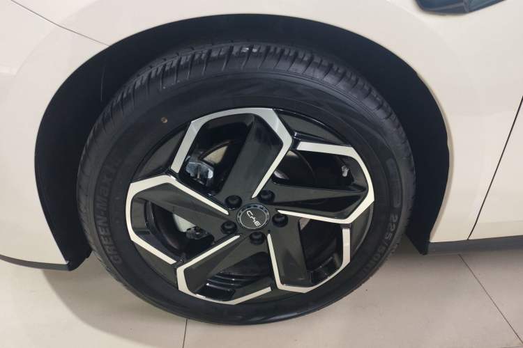 Used BYD Seal 06 New Energy 2025 DM-i Intelligent Drive 120KM Flagship Model
