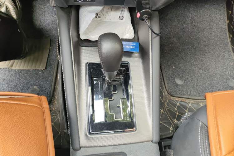 Used Mitsubishi ASX 2020 2.0L CVT Smart Edition Gear Lever