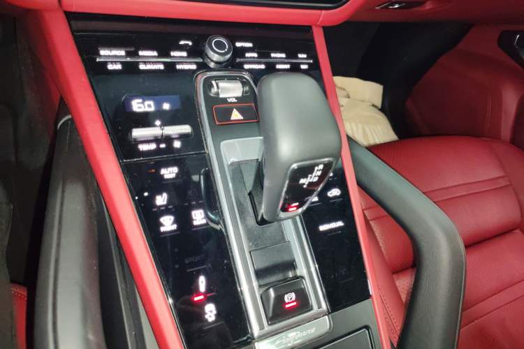Used Porsche Cayenne E-Hybrid 2020 Cayenne E-Hybrid 2.0T