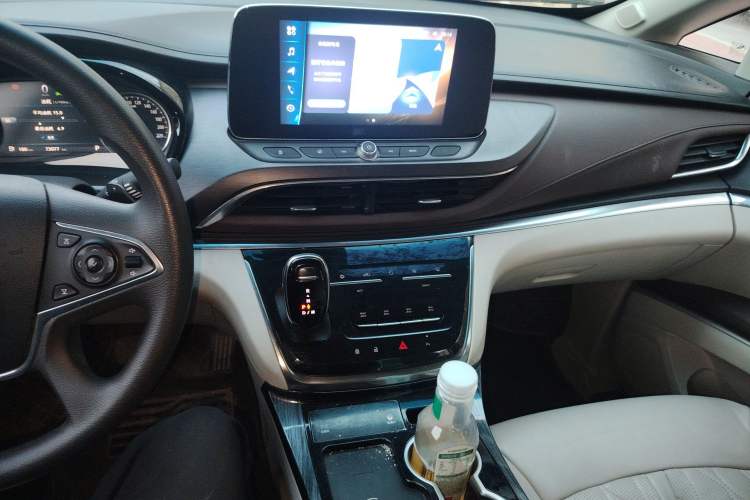 Used Buick GL8 2021 Land Cruiser Executive Class 652T Luxury Model
