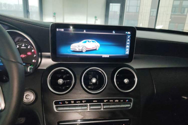 Used Mercedes-Benz C-Class 2019 C 260 L Sport Edition Audio And AC Panel