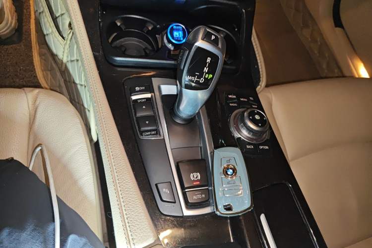 Used BMW 5 Series 2013 525Li Leading Model