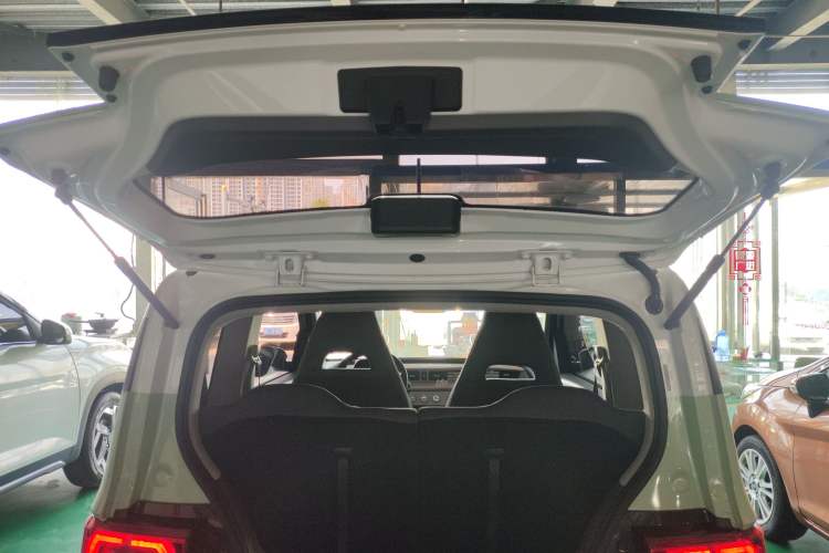 Used Wuling Hongguang MINIEV 2022 Macaron Premium Model – Lithium Iron Phosphate Trunk