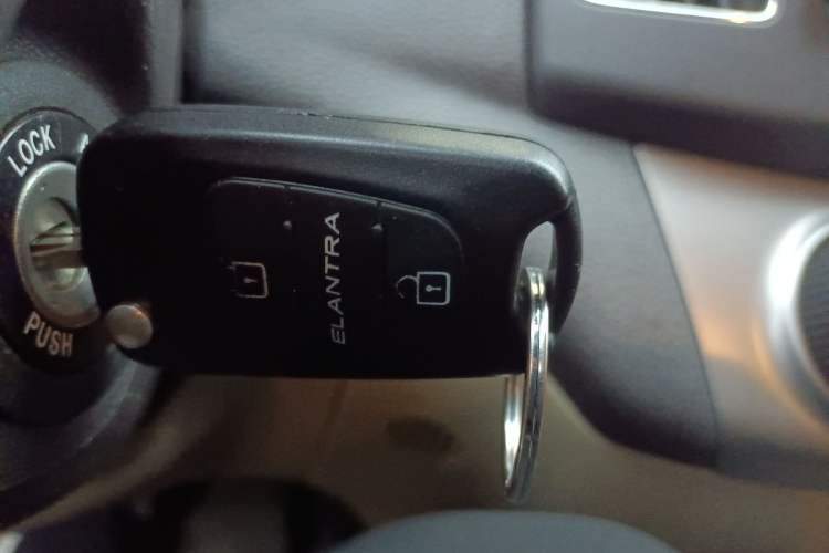 Used Hyundai Celesta 2011 1.6L Automatic Comfort Edition Vehicle Key