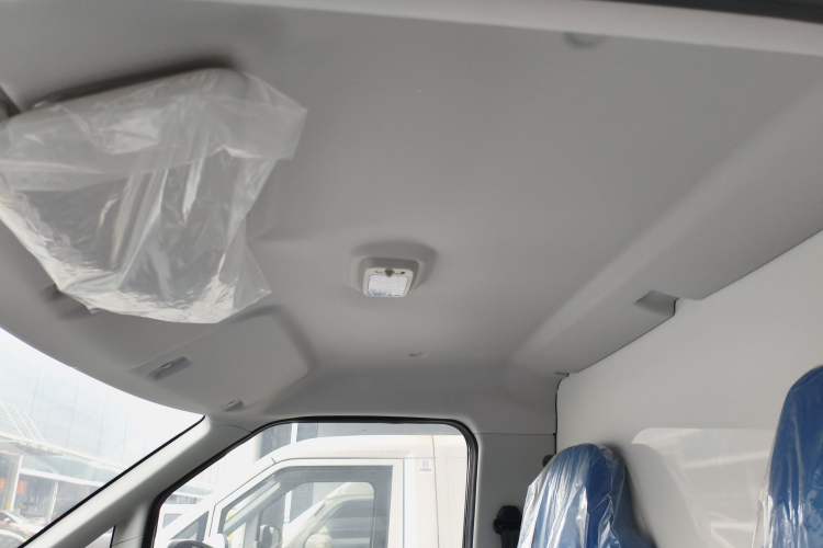 Used Foton Intelligent Blue Elf E7 2024 All-Electric Van Flat Roof 2 Seats CATL 46.36 kWh