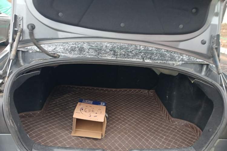 Used Citroen C-Quatre 2011 Sedan 1.6L Manual Fashion Edition Trunk