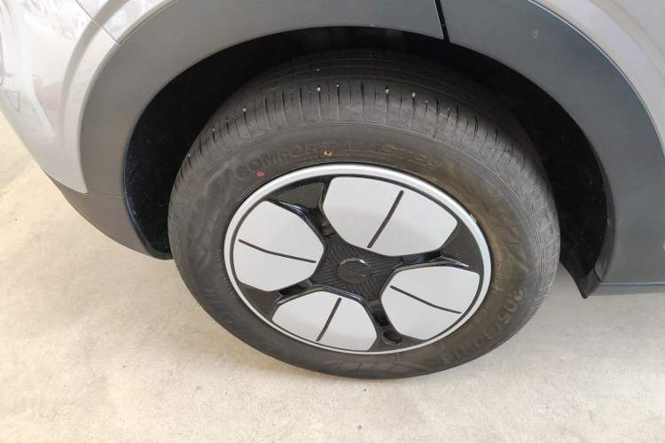 Used Geely Galaxy Geome 2025 310km Youth Edition Exterior 5