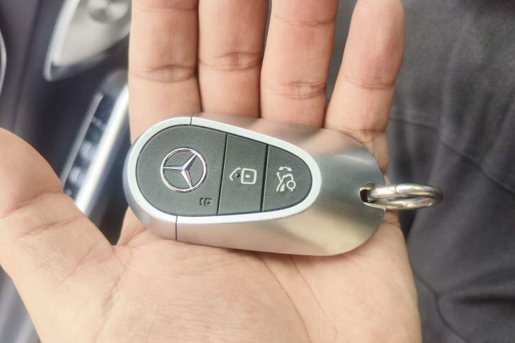 Used Mercedes-Benz C-Class 2023 Restyled C 260 L Night Edition Sports Version
