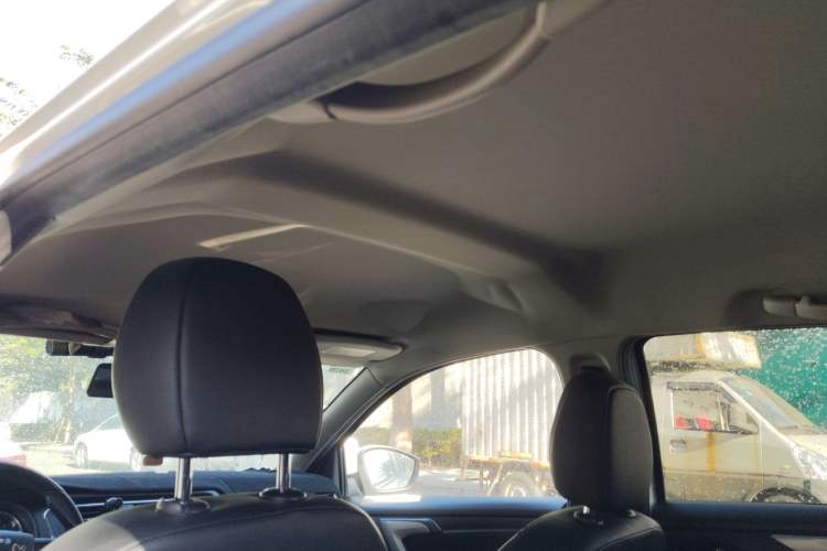 Used Citroen C3-XR 2015 1.6L Automatic Pioneer Model Headliner