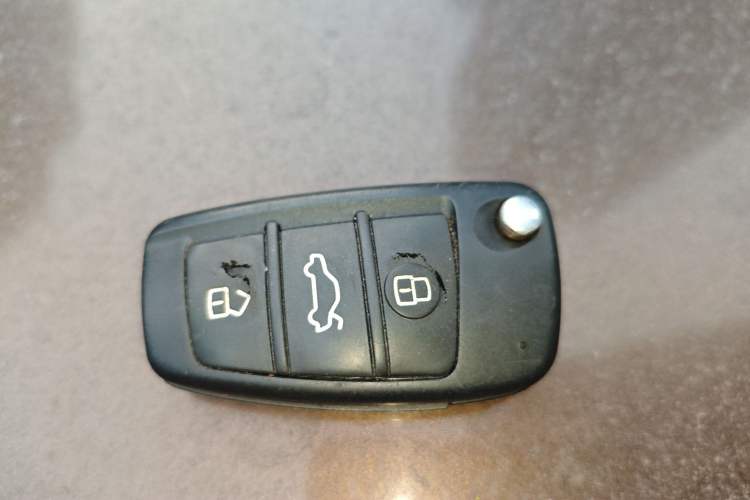 Used Cowin C3 2015 1.5L Manual Yellow Diamond Edition